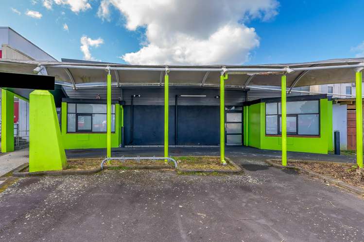 135 Great South Road Papakura_15