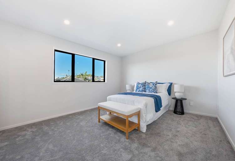 80 Medallion Drive Oteha_12