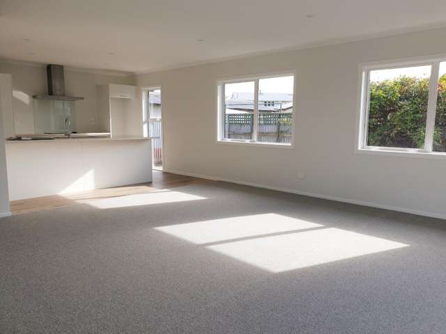 1 Oliphant Place 10495_1