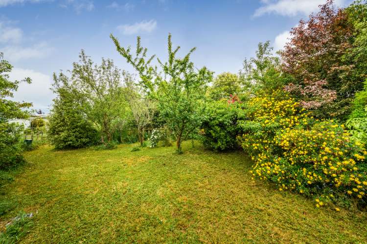 1419 Waughs Road Feilding_13