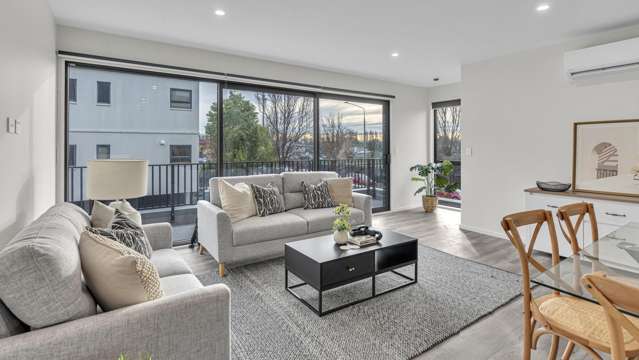 Luxury Living in CBD, Consented for AirBnB