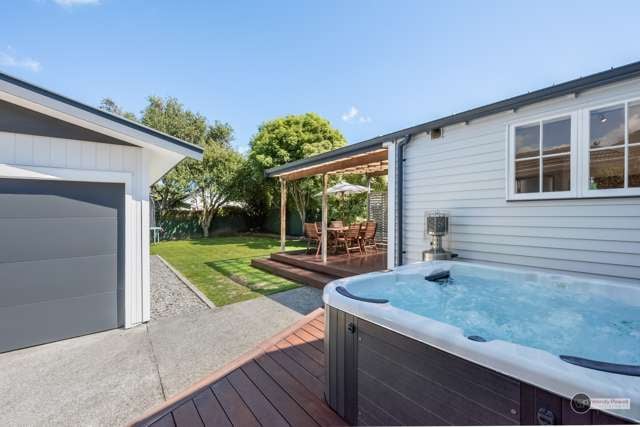 20 Thornycroft Avenue Epuni_1