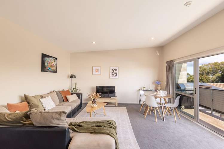 D/532 Hereford Street Linwood_2