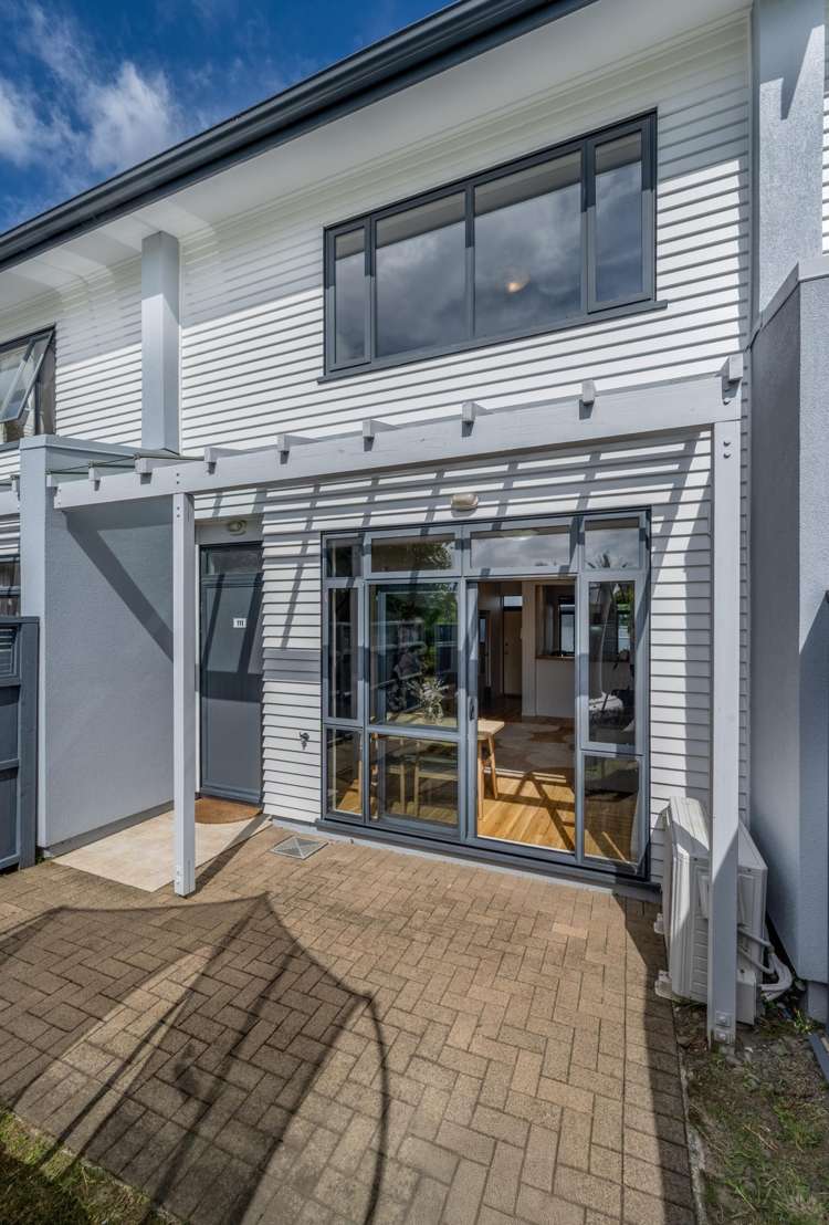 111/2 Armoy Drive East Tamaki_10