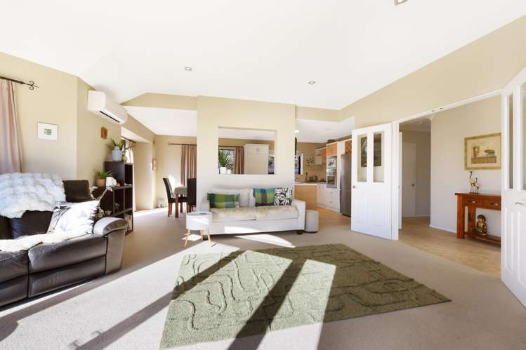 2 Strawberry Grove Richmond_1