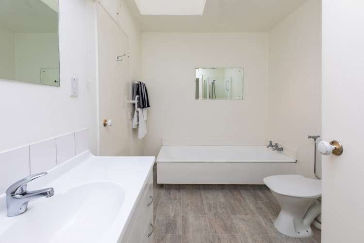 2/9 Stirling Street Merivale_9