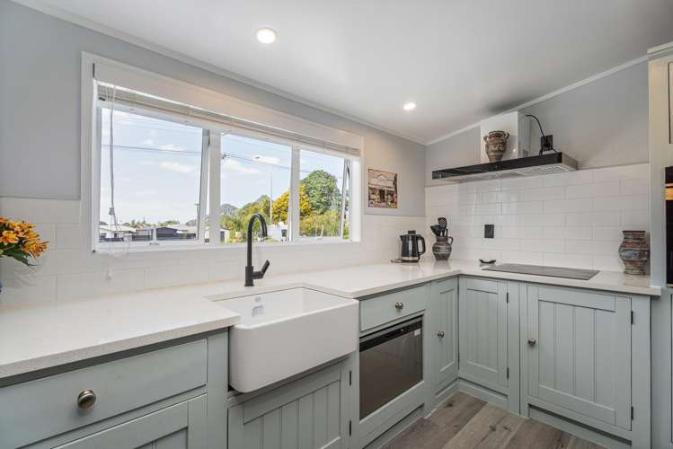 353 Main Sh25 Road Tairua_6