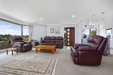 8 Tawhiri View_1
