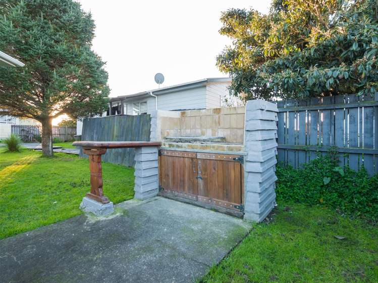 2/51 Palmers Road Clendon Park_4