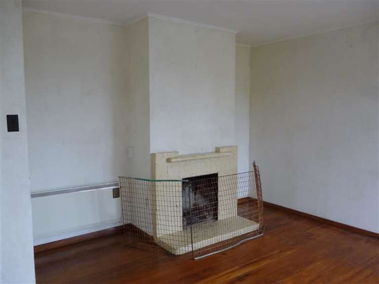 16 King Street Opunake_2