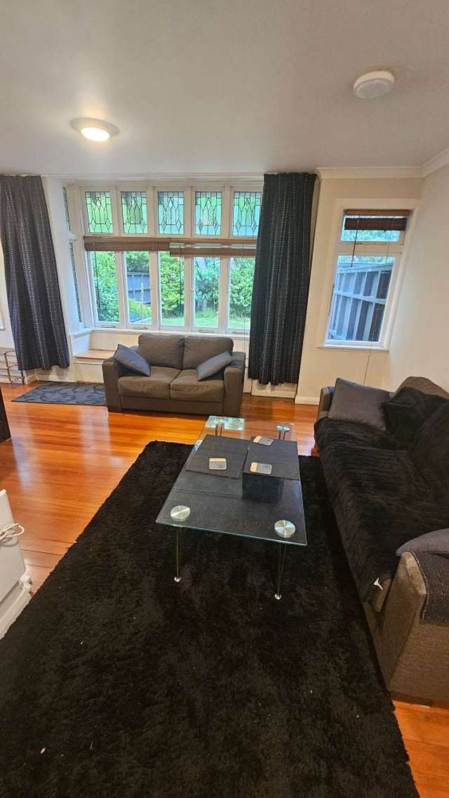 Furnished, renovated apartment