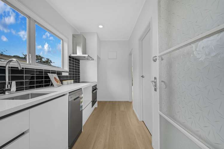 8/10A Arabi Street Sandringham_21