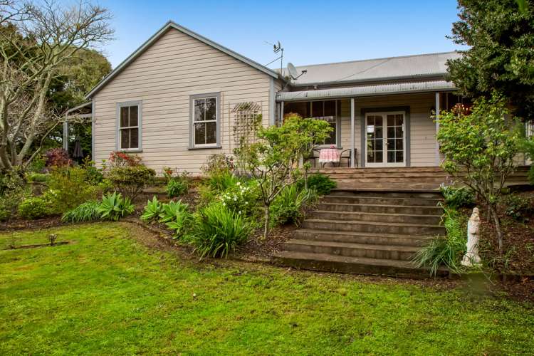 7 Richmond Road Waitara_1