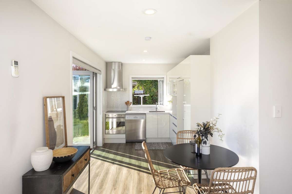 1/54 Garreg Road_2