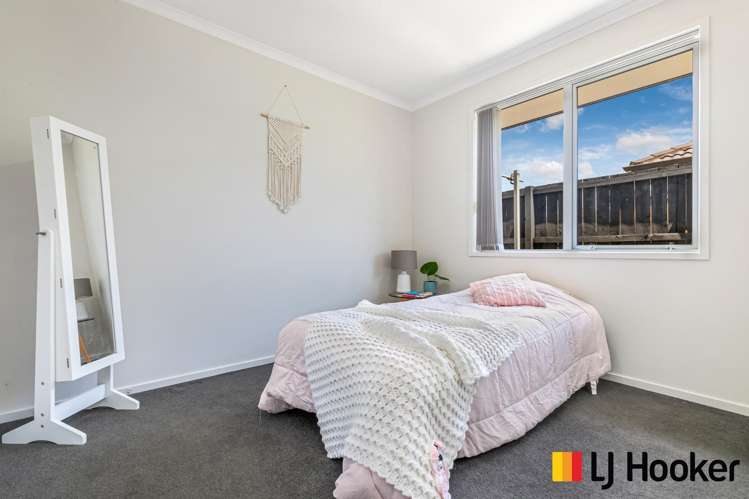 39 Sunningdale Street Wattle Downs_16