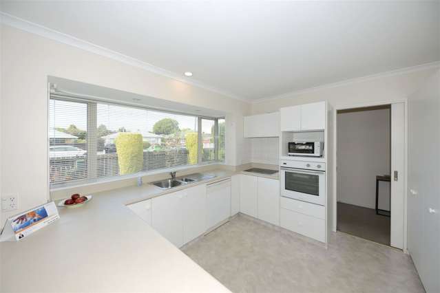 141 Avonhead Road Avonhead_2