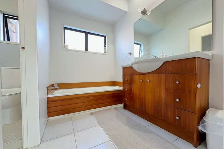 64 Wintere Road Papatoetoe_11