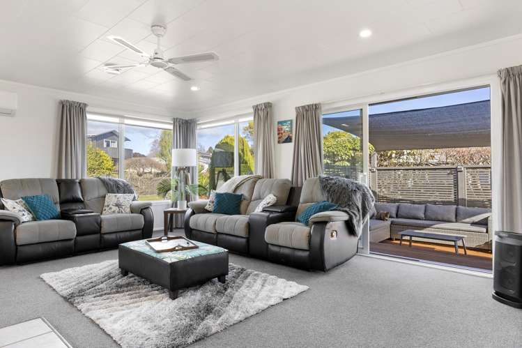 19 Holland Grove Richmond Heights_1