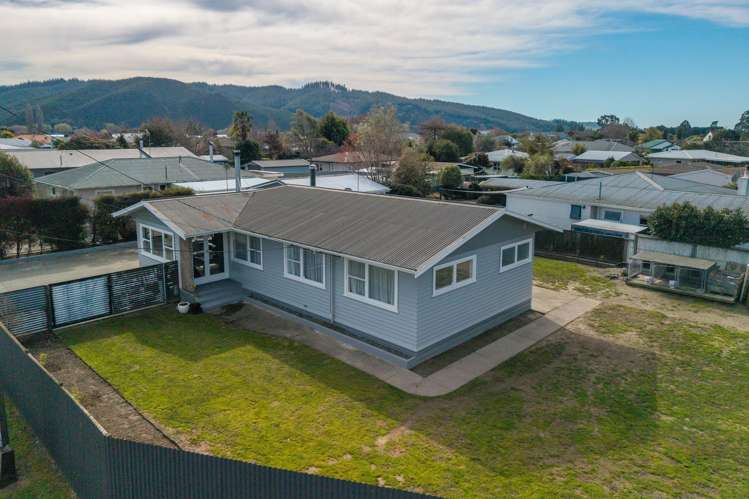 2 Martin Avenue Wakefield_16