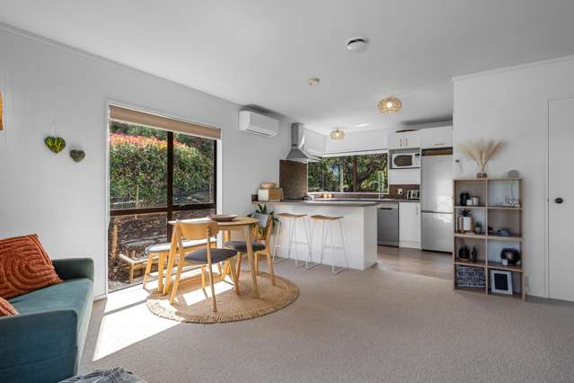 2/23 Towai Street Stoke_3