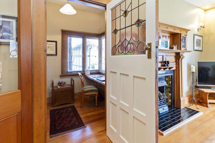 39 Holly Road Merivale_10