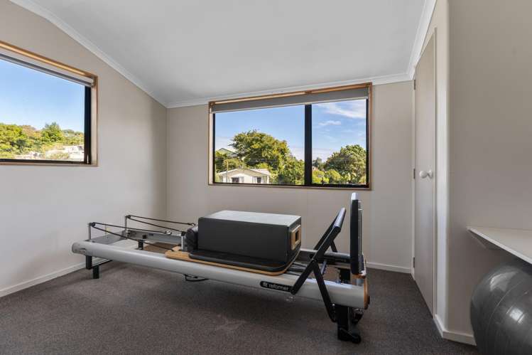 33 Beaumont Crescent Frankleigh Park_18