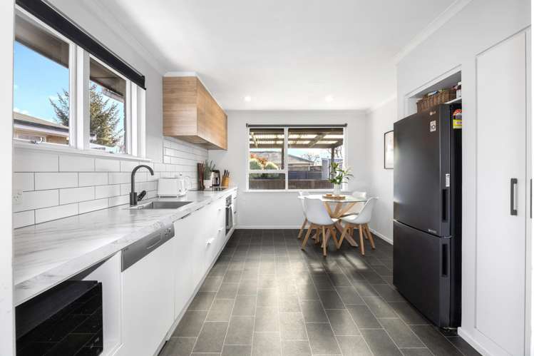 12 Rosanna Place Aranui_8