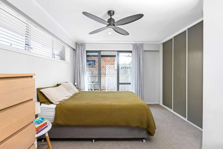 26 Doment Crescent Orewa_16