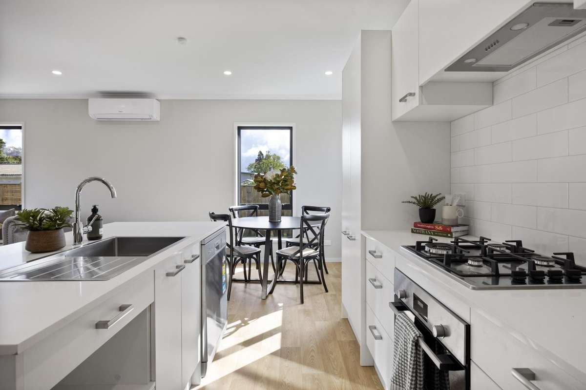 2/39 Maire Street_2