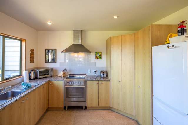 49 Tahatai Road Oneroa_4