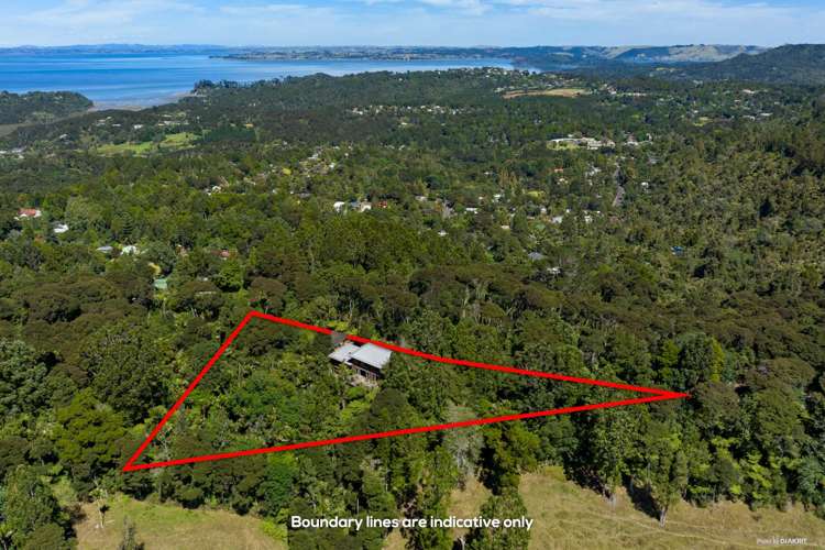 133 Scenic Drive Titirangi_14