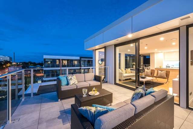 609/10 Lion Place 1662_2