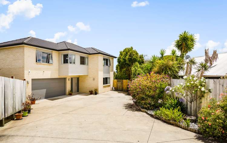 24a Vodanovich Road Te Atatu South_21