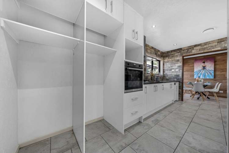 8 Papatahi Place Henderson_27