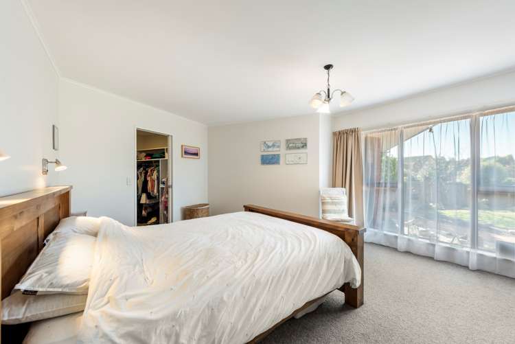 4 Squire Way Richmond_11