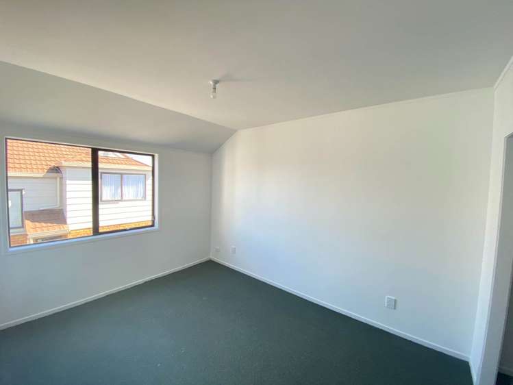 2/59 Cook Street Howick_11