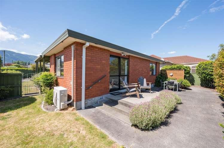 28 Andrew Street Stoke_15