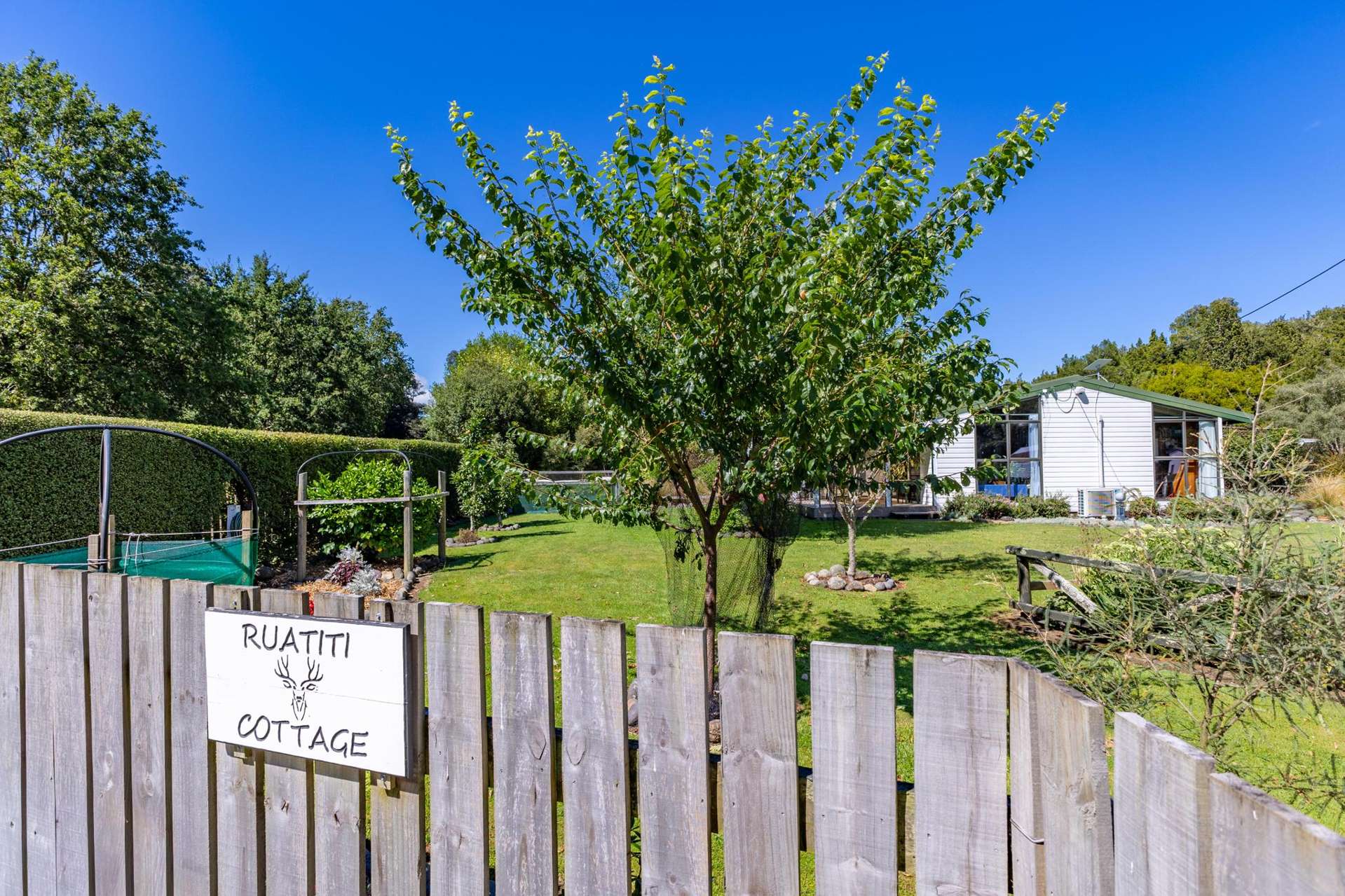 1693 Ruatiti Road Ruatiti_0