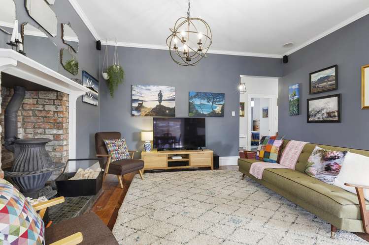 31 Kapiti Crescent Titahi Bay_1