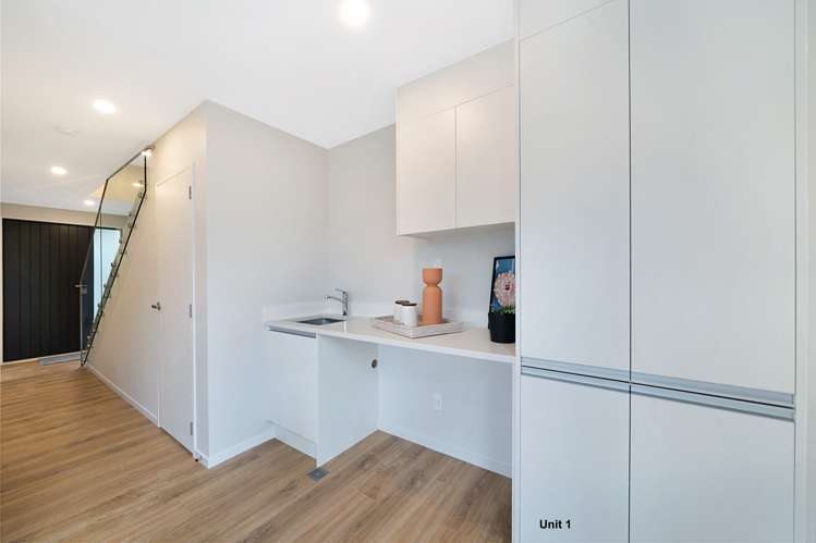 1,2,3,4/30 Woodford Avenue Henderson_28