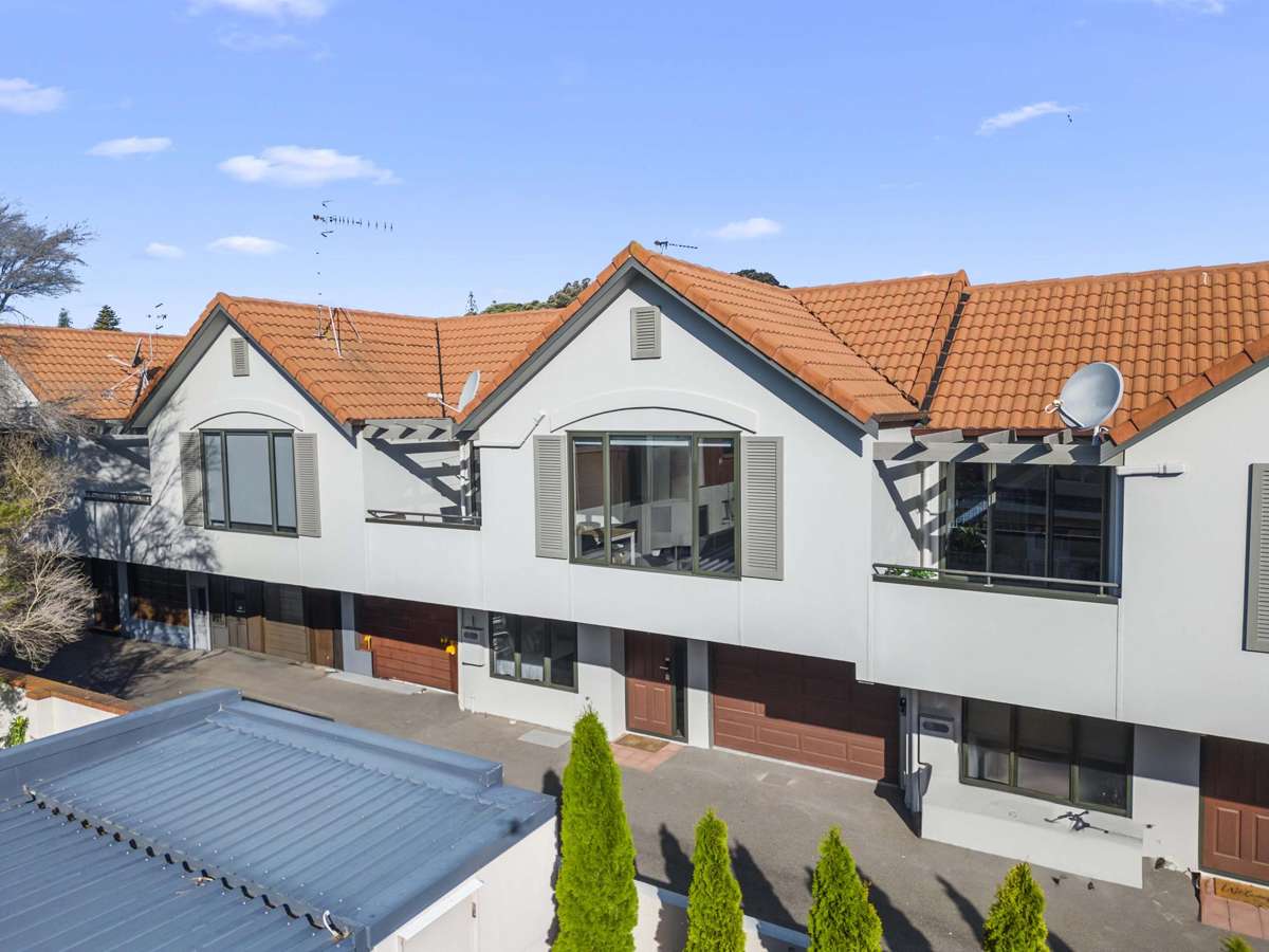 3/48 Maunganui Road_0