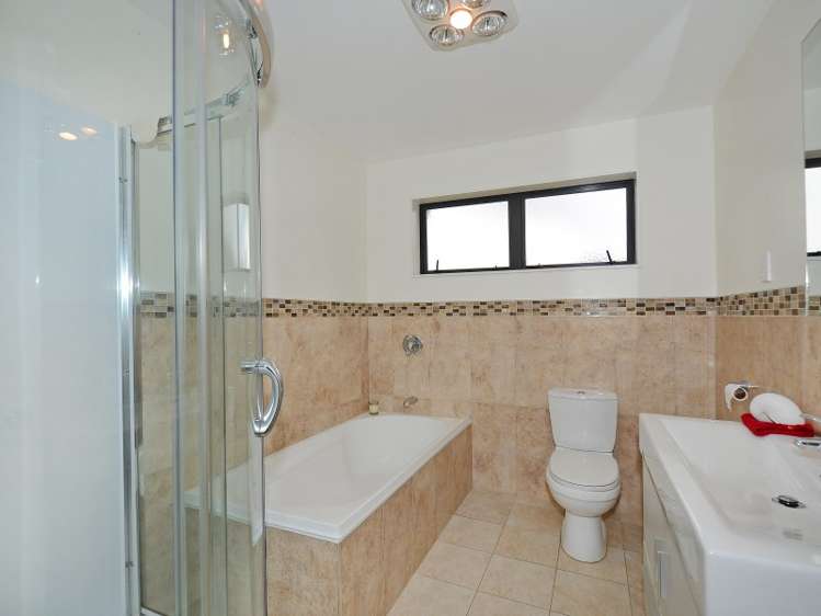 17 Swain Grove Riverstone Terraces_20