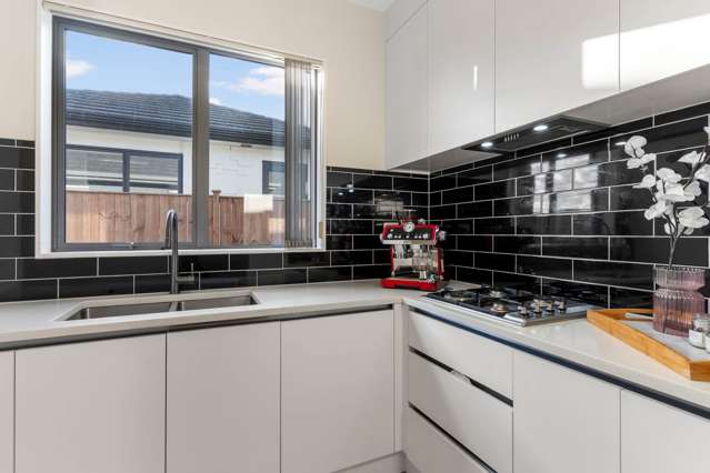 9 Holcroft Street Papakura_2