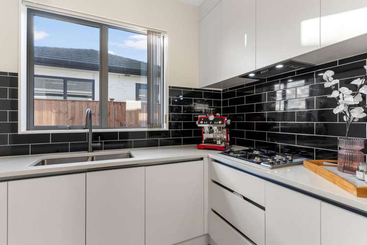 9 Holcroft Street_5