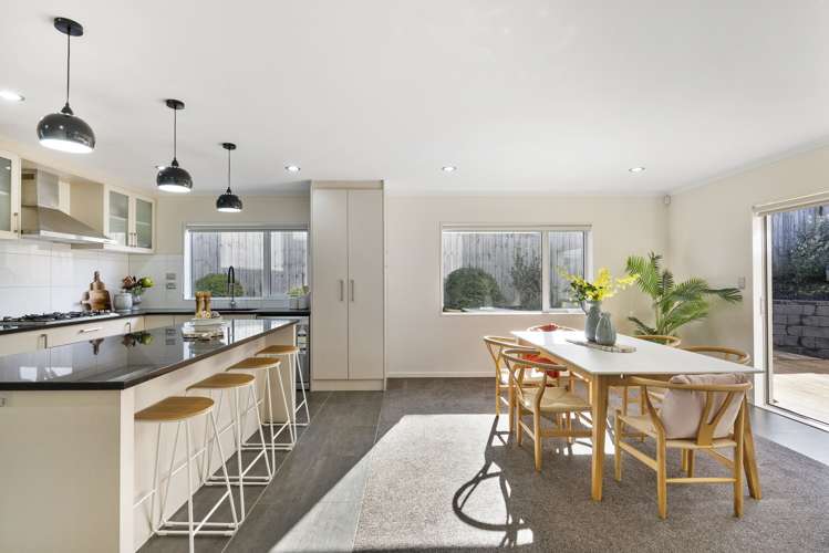 67 Keri Vista Rise Papakura_6