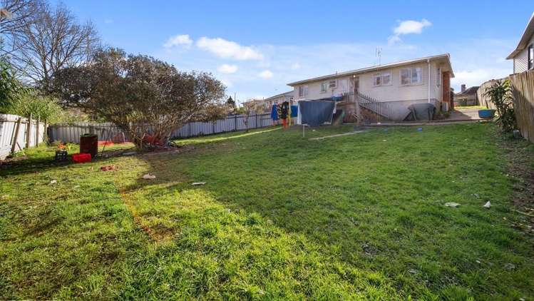 42 Williams Crescent Otara_3