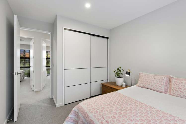 68 Vernon Drive Lincoln_17