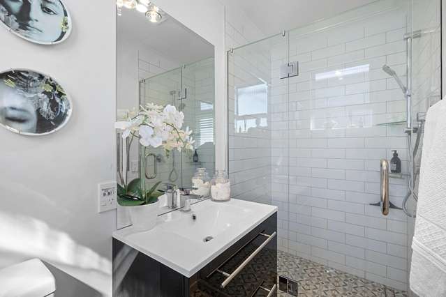 11 Burns Street Westown_2