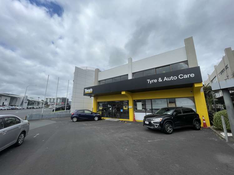 2-8 Manukau Road_0