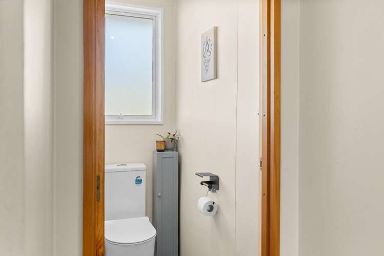 21 Omahau Crescent Twizel_16